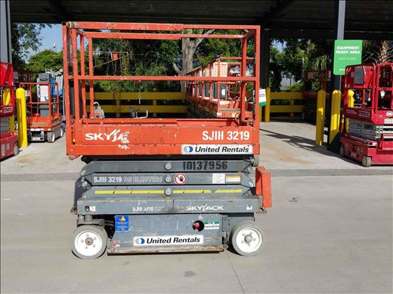 2013 Skyjack SJIII3219 Scissor Lift