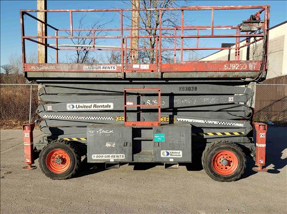 2013 Skyjack SJ9250RT Scissor Lift