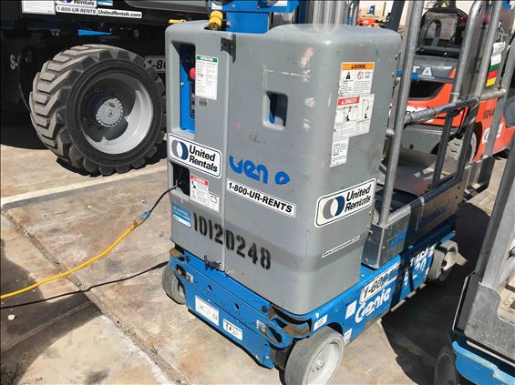 2013 Genie GR-20 Scissor Lift