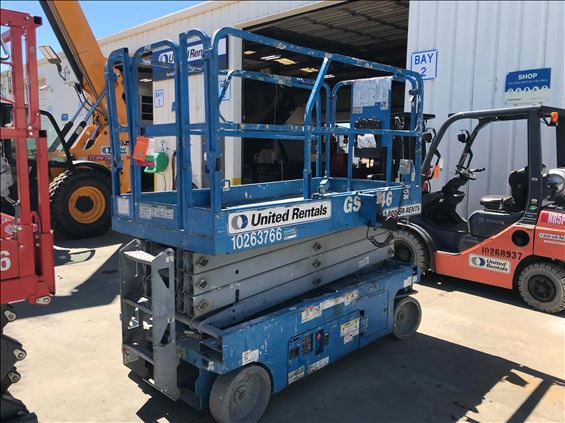 2014 Genie GS-2646 Scissor Lift