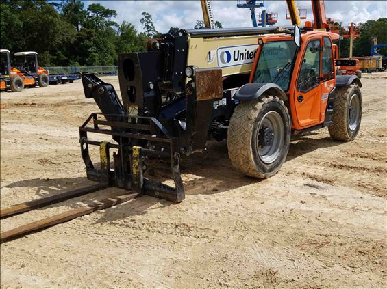 2017 JLG 1055 Rough Terrain Forklift