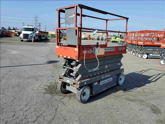 2014 Skyjack SJIII3226 Scissor Lift