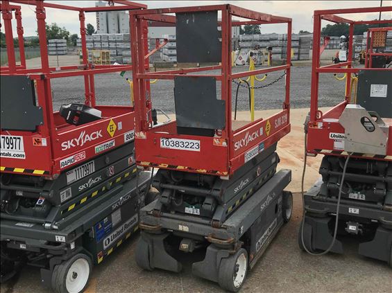 2015 Skyjack SJIII3219 EE Scissor Lift