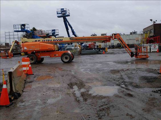 2011 JLG 1200SJP