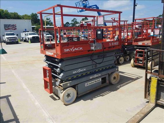 2014 Skyjack SJIII4632 Scissor Lift