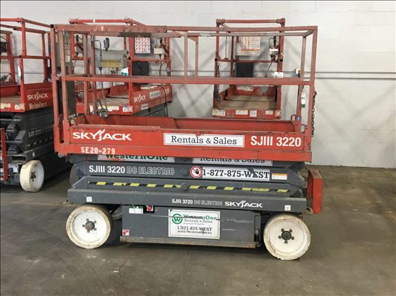 2012 Skyjack SJIII3220 Scissor Lift
