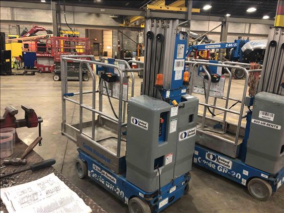 2014 Genie GR-20 Vertical Lift