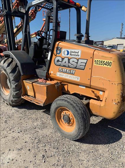2015 Case 586H Rough Terrain Forklift