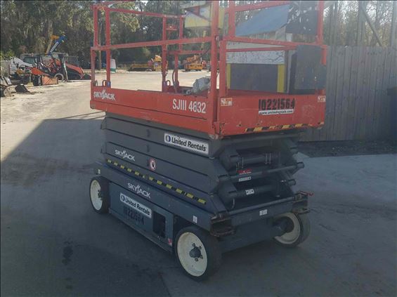 2014 Skyjack SJIII4632 Scissor Lift