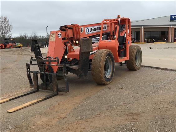2013 SKYTRAK 10054 Rough Terrain Forklift