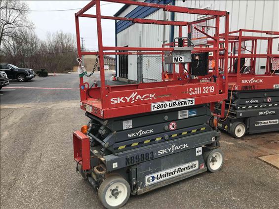 2015 Skyjack SJIII3219 Scissor Lift