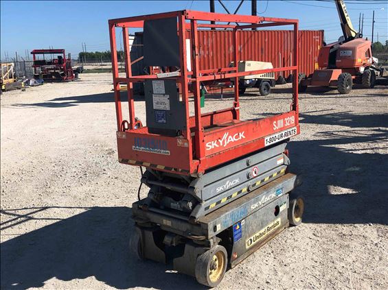 2014 Skyjack SJIII3219 Scissor Lift