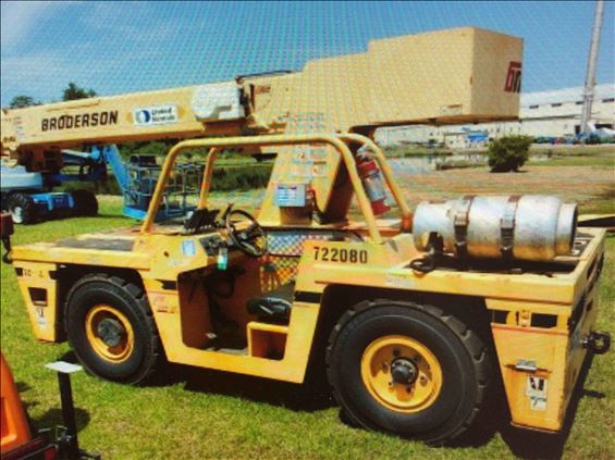 2011 Broderson IC-80-3G Crane