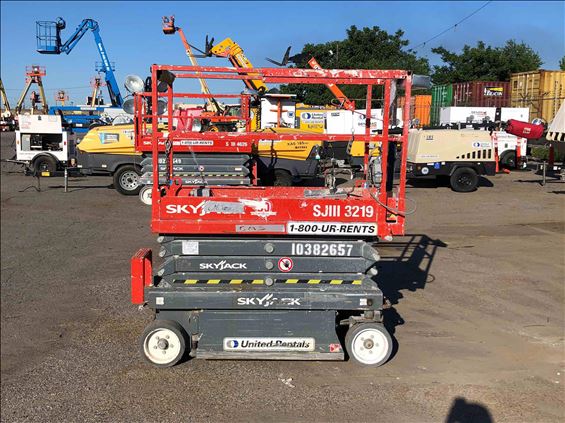 2015 Skyjack SJIII3219 Scissor Lift