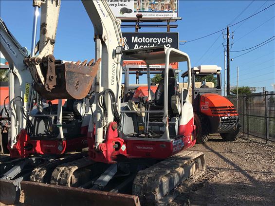 2014 Takeuchi TB260 Mini-Excavator