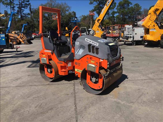 2016 Hamm HD12VV Ride-On Roller