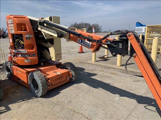 2013 JLG E300AJP Boom Lift