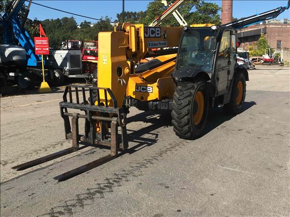 2014 JCB 509-42 S Rough Terrain Forklift