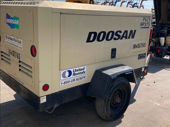 2016 Doosan P425/HP375WCU Air Compressor
