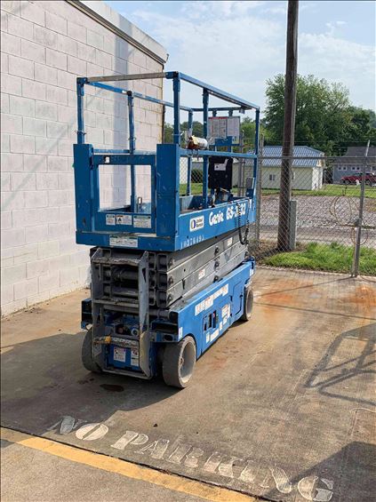 2015 Genie GS-2632 Scissor Lift