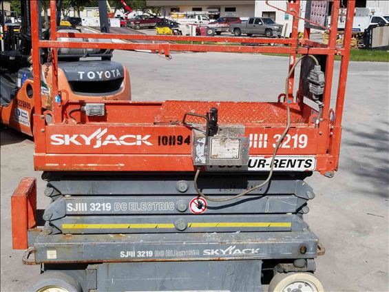 2013 Skyjack SJIII3219 Scissor Lift