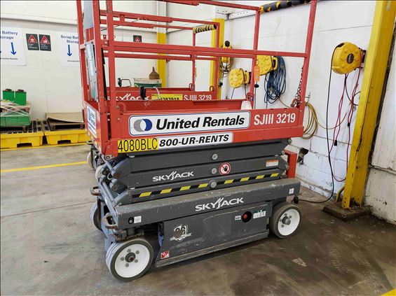 2015 Skyjack SJIII3219 Scissor Lift