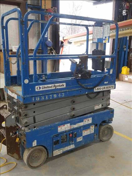 2014 Genie GS-1930 Scissor Lift