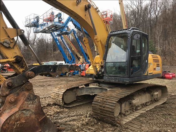 2014 Kobelco SK210LC Excavator