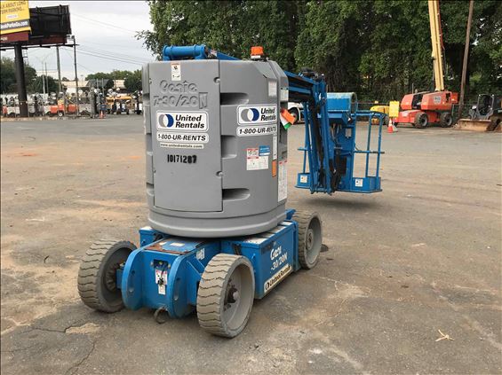2013 Genie Z-30/20N Boom Lift