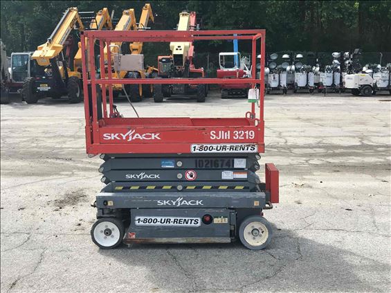2014 Skyjack SJIII3219 Scissor Lift