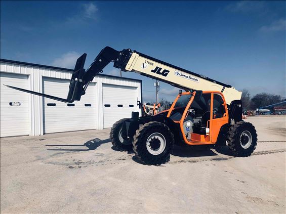 2017 JLG 943 Rough Terrain Forklift