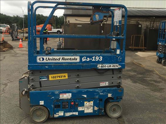 2014 Genie GS-1930 Scissor Lift