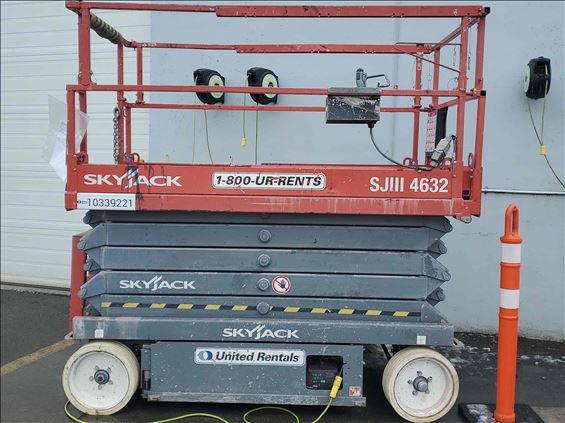 2015 Skyjack SJIII4632 Scissor Lift