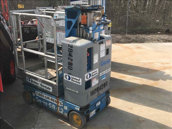 2014 Genie GR-12 Scissor Lift