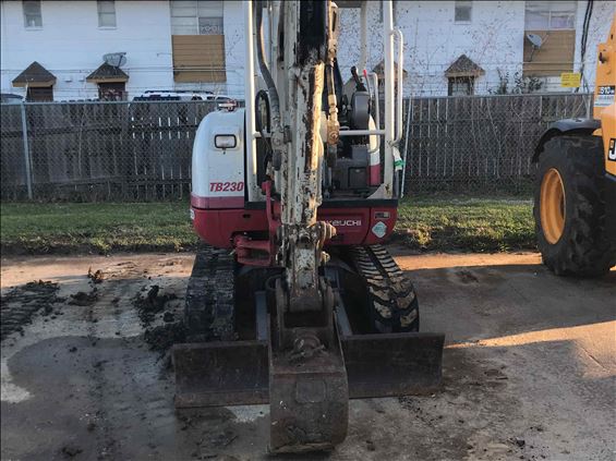 2015 Takeuchi TB230 Mini-Excavator