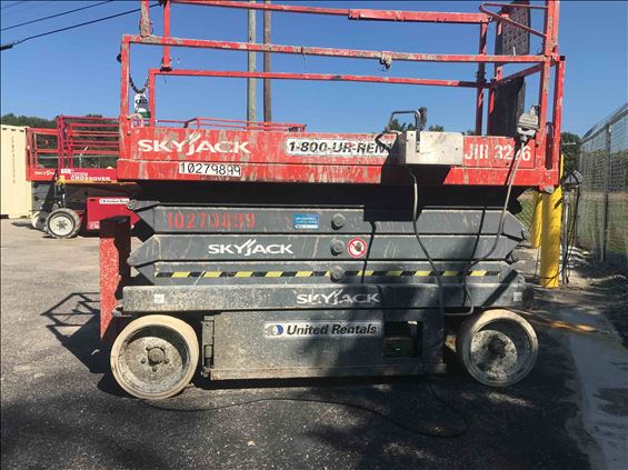 2014 Skyjack SJIII3226 Scissor Lift