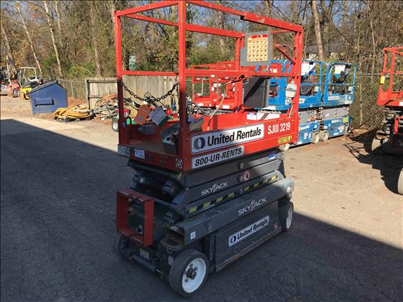 2015 Skyjack SJIII3219 Scissor Lift