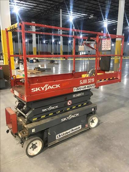 2015 Skyjack SJIII3219 Scissor Lift