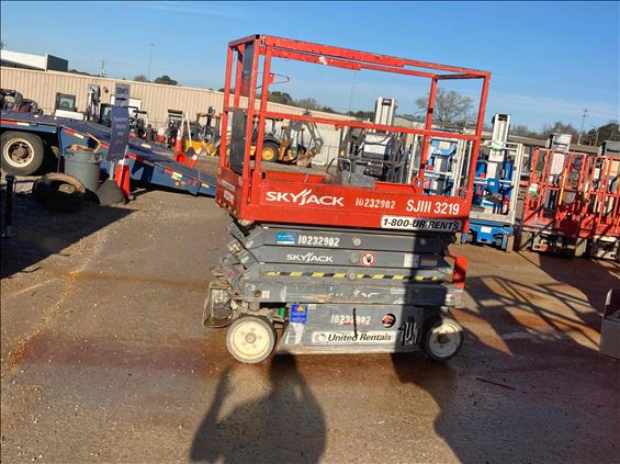 2014 Skyjack SJIII3219 Scissor Lift