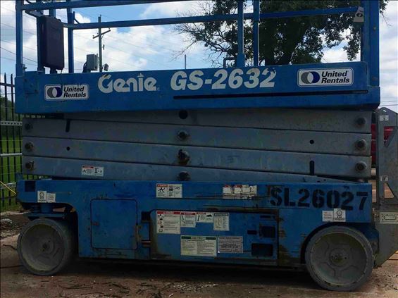 2013 Genie GS-2632 Scissor Lift