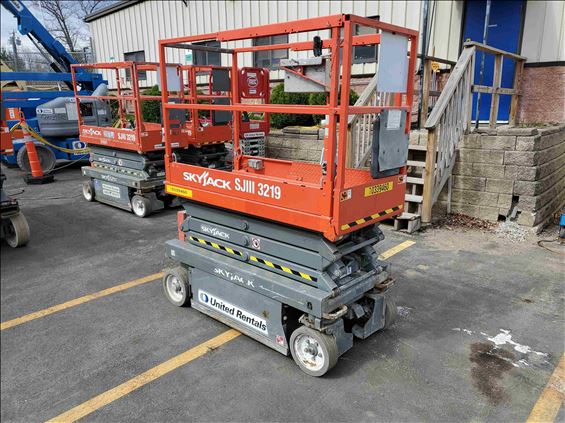 2015 Skyjack SJIII3219 Scissor Lift