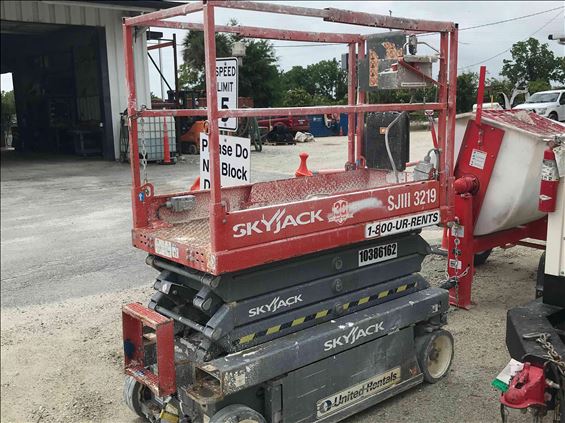 2015 Skyjack SJIII3219 Scissor Lift