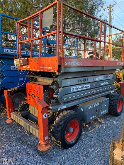 2014 Skyjack SJ7135RT Scissor Lift