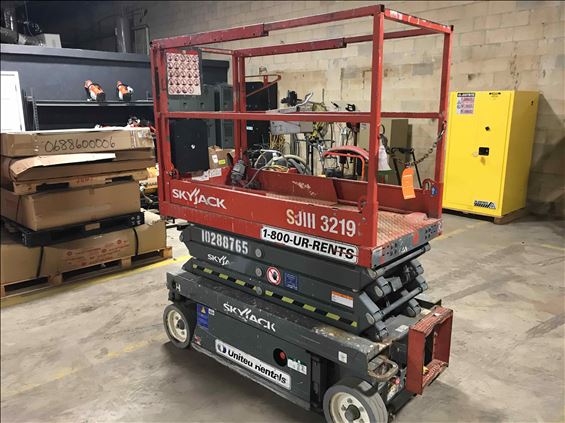 2014 Skyjack SJIII3219 Scissor Lift