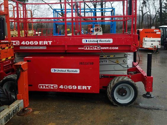 2014 MEC 4069ERT Scissor Lift