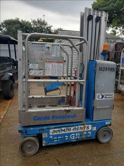 2014 Genie GR-20 Vertical Lift
