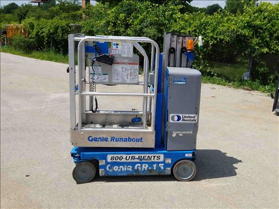 2014 Genie GR-15 Scissor Lift