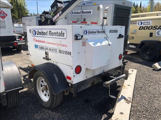2014 Magnum Pro MLT5200 Towable Light Tower