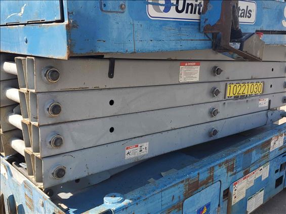 2014 Genie GS-3246 Scissor Lift