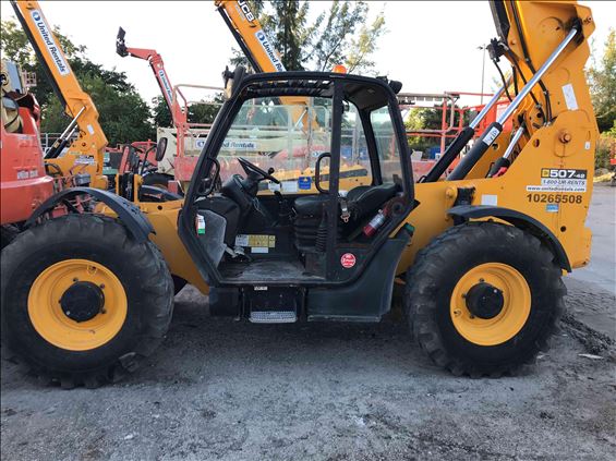 2014 JCB 507-42 Rough Terrain Forklift